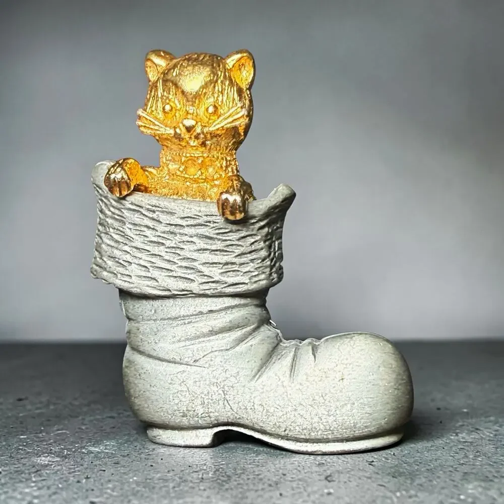 Vintage Kitty Cat in Santa Boot Brooch Pin Silver & Gold Tone Metal 1.5”